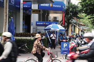 Hầu hết ngân hàng “cắm chốt” ở thành thị, bỏ ngỏ nông thôn