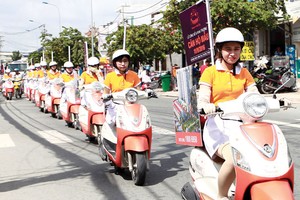 Hoạt động mở bán dự án trên thị trường bất động sản TP. HCM đang diễn ra rầm rộ. Ảnh: Lê Toàn