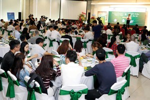 Trong khuôn khổ Vietbuild, tại gian hàng triển lãm 12 dự án bất động sản đã diễn ra hội thảo "Đầu tư căn hộ khách sạn: Đường dài mới biết ngựa hay". ảnh: Dũng Minh