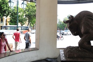 Vốn ngoại vẫn khó vào thị trường chứng khoán