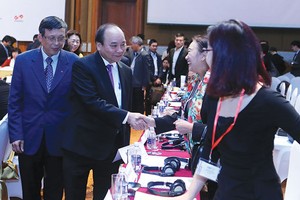 Thủ tướng Chính phủ Nguyễn Xuân Phúc đề nghị các bộ, ngành tiếp thu, nghiên cứu những đề xuất, kiến nghị