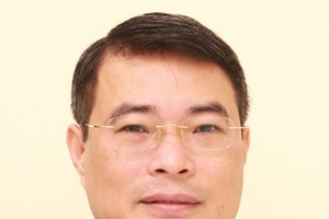 Ông Lê Minh Hưng, 
Thống đốc Ngân hàng Nhà nước Việt Nam