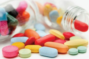 Abbott chuyển nhượng quyền thương mại sản phẩm cho DMC