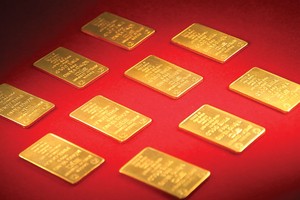 Vài ngày qua, giá vàng miếng SJC không có nhiều thay đổi và chưa thể tìm lại mốc 37 triệu đồng/lượng