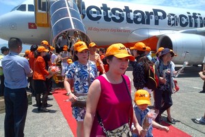 Đối với với phương thức xác định mức giá sàn, Jetstar Pacific đề xuất dựa trên chi phí trực tiếp (Direct Operating Cost) của chuyến bay. Đó là chi phí cơ bản trực tiếp liên quan đến phục vụ khai thác một chuyến bay và cơ bản giống nhau giữa các hãng cho 1 loại máy bay.
