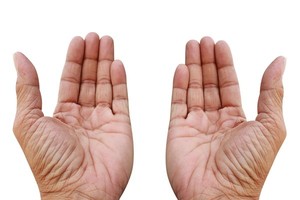 Đường chỉ tay nói lên điều gì về sức khỏe của bạn