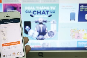 Người dùng internet luôn phải đối mặt với những nguy cơ mất an toàn khi giao dịch qua mạng