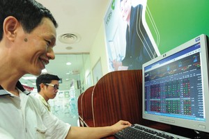 Chứng khoán phái sinh, ít tiền cũng “chơi” được