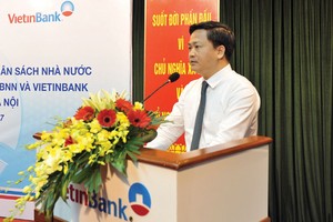 Ông Lê Đức Thọ phát biểu tại Hội nghịẢnh: Phạm Hoài