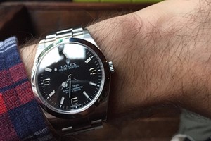 Chiếc Rolex Explorer trên tay Dennis Green