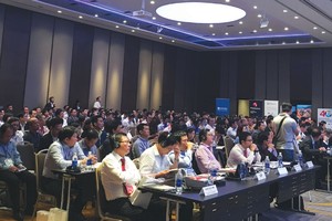 Nhiều chuyên gia lĩnh vực tài chính, ngân hàng trong và ngoài nước tham gia Hội thảo 