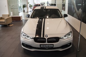 BMW 320i phiên bản thể thao vừa được chào tới khách hàng