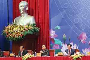 Cùng với việc cải cách chế độ tiền lương, Chính phủ cần vào cuộc mạnh mẽ, chấn chỉnh hàng ngũ cán bộ, công chức, viên chức thừa hành