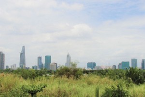 Thị trường bất động sản TP.HCM 5 tháng đầu năm 2017 có nhiều biến động. Ảnh: Gia Huy