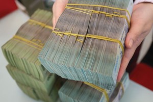 Hoạt động đảo nợ đã được nhắc đến trong Luật Các tổ chức tín dụng năm 1997