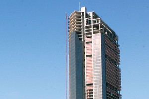Dự án Saigon One Tower đang được cho là làm xấu xí TP. HCM. Ảnh: Gia Huy