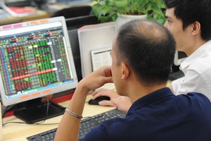 Nhiều nhà đầu tư đang săn mua cổ phiếu bị hủy niêm yết nhằm "đón đầu" cơ hội