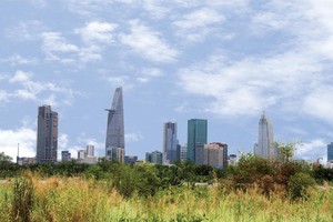 Khu đất dự kiến phát triển dự án chung cư của Công ty Đầu tư hạ tầng kỹ thuật TP.HCM tại Khu đô thị Thủ Thiêm (quận 2). Ảnh: G.H