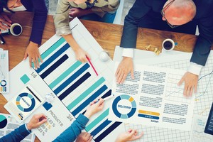 Cổ phiếu thép chờ cơ hội được… định giá lại