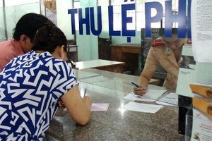 Loại 138 khoản phí, lệ phí khỏi danh mục thu