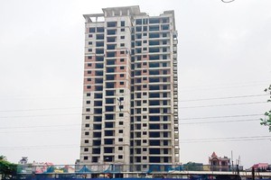 Dự án Grand Pacific sau 7 năm triển khai mới hoàn thiện phần thô 1 tòa chung cư 20 tầng.