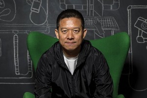 Chủ tịch LeEco từ chức giữa tâm bão nợ nần