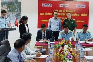 Lễ ký kết bàn giao