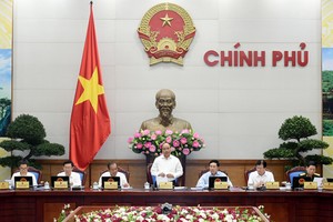 Phiên họp thường kỳ Chính phủ tháng 7/2017 (Ảnh: VGP)