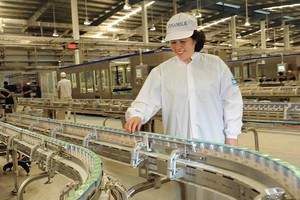 Dây chuyền sản xuất của Vinamilk. Ảnh: Lê Toàn