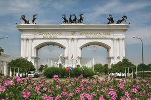 Dự án Khu đô thị Nam Thăng Long (Hà Nội), với vốn đầu tư 2,11 tỷ USD, do Tập đoàn Ciputra của Indonesia làm chủ đầu tư. Ảnh: Chí Cường