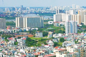 TP.HCM đang thiếu nguồn cung nhà ở giá rẻ cho người thu nhập thấp. Ảnh: Lê Toàn 