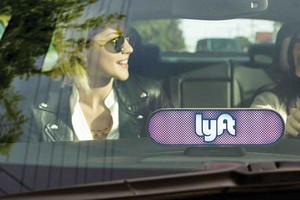Rót 1 tỷ USD vào Lyft, Alphabet đang trực tiếp đối đầu với Uber