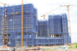 Nhiều công trình xây dựng đang sử dụng các vật liệu thay thế cát tự nhiên. Ảnh: Gia Huy