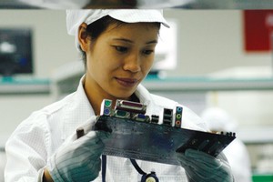 Dây chuyền sản xuất thiết bị máy tính của Foxconn tại Hải Phòng.
