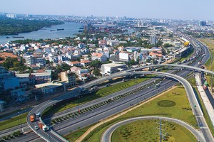 Hạ tầng giao thông phát triển tạo cú huých cho bất động sản quận 2 nói riêng và khu Đông TP.HCM nói chung - Ảnh: Lê Toàn.