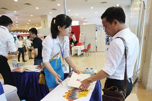 Khách hàng và đội ngũ kinh doanh là hai trong số những tài sản quý báu nhất của doanh nghiệp