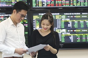 Từ đầu tháng 11 đến ngày 22, VN-Index tăng hơn 11%, đạt 932,6 điểm