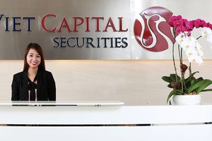 Công ty chứng khoán hưởng lợi kép từ xu thế tăng của thị trường