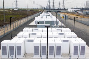 Elon Musk, xây dựng nhà máy pin lớn nhất thế giới chưa đầy 100 ngày