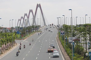 Nền kinh tế tăng trưởng ổn định là một trong những lý do giúp doanh nghiệp quyết tâm mở rộng sản xuất-kinh doanh