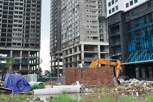 Nhà chưa đủ điều kiện bàn giao, nhưng Vinaenco đã ra thông báo bàn giao cho khách hàng.