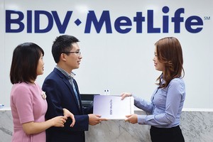 2017 được xem là năm đánh dấu những “trở mình” tích cực của các liên doanh bảo hiểm