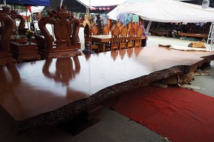 Ngắm những đồ gỗ bạc tỷ của đại gia