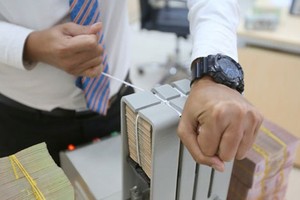 Niềm tin của nhà đầu tư nước ngoài với thị trường tài chính, ngân hàng Việt Nam đang gia tăng mạnh mẽ chính là cơ hội để các tổ chức tài chính đẩy nhanh quá trình tái cơ cấu.