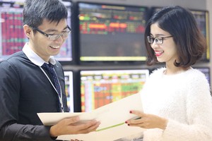 Thị trường chứng khoán tăng trưởng mạnh trong năm 2017 giúp nhiều công ty chứng khoán thắng lớn