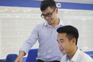 BSC: Nhóm ngân hàng, bất động sản sẽ dẫn sóng