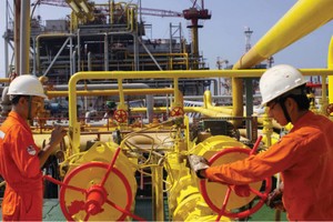 Giá dầu tăng, PVS vẫn đặt kế hoạch lợi nhuận giảm 28%