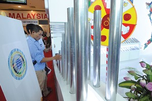 Thị phần của Hoa Sen năm 2017 là 34,3%, giảm so với mức 40,5% năm 2012