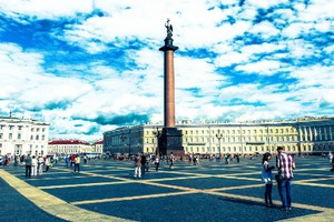 Saint Petersburg là thành phố cho phép du khách quan sát hiện tượng đêm trắng dễ dàng nhất nhờ cao độ phù hợp. Lễ hội Đêm trắng 2018 sẽ diễn ra từ 26/5 tới 23/7, trùng vào thời gian diễn ra vòng chung kết World Cup. Ảnh: Nguyễn Hoàng Bảo.