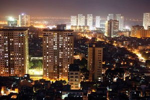 Nhà cao tầng là xu hướng tất yếu tại các đô thị lớn. Ảnh: Dũng Minh